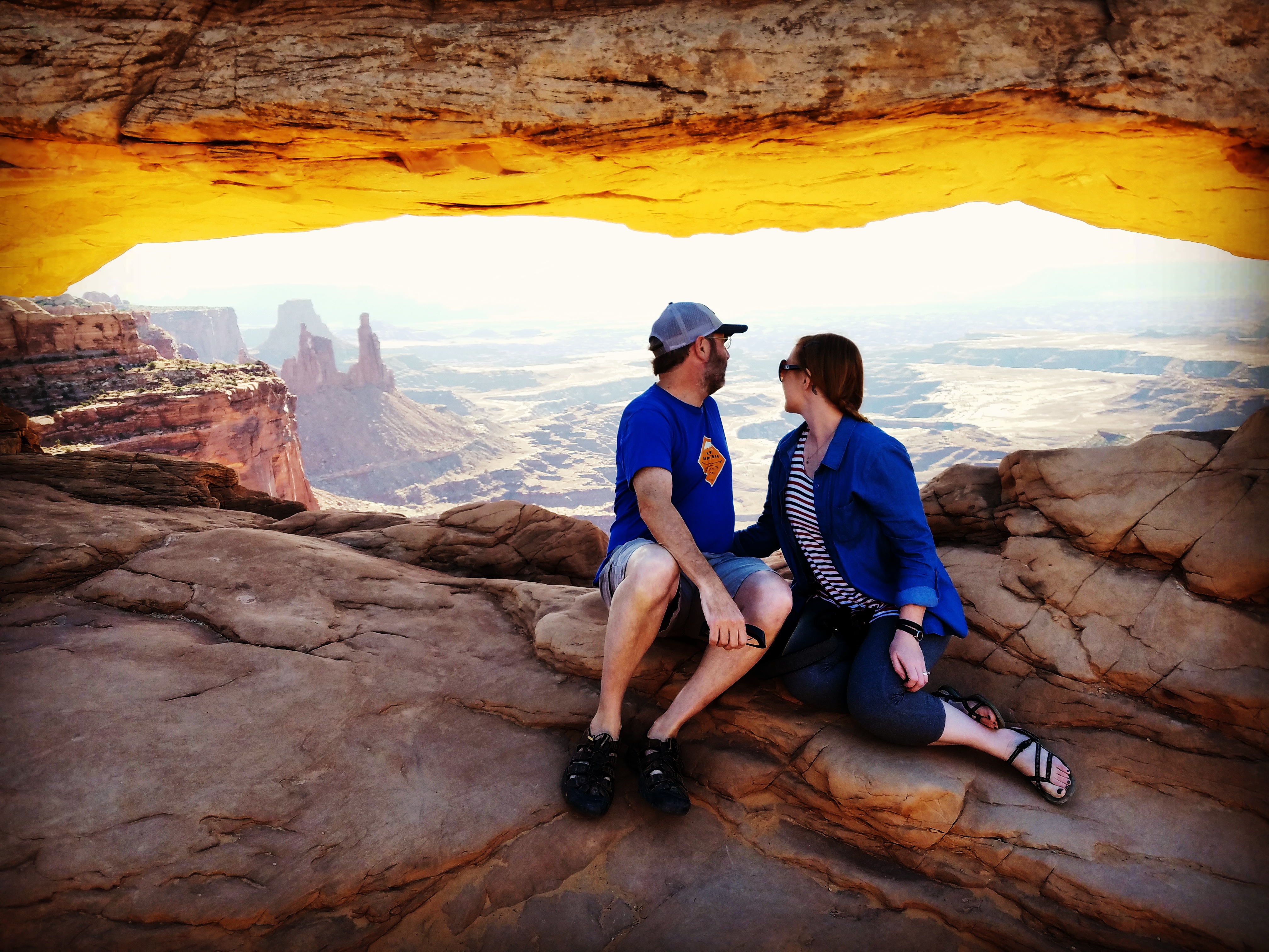Mesa Arch shortly after Dawn